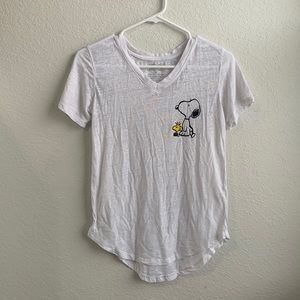 White T-shirt with snoopy